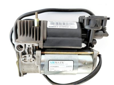 Компрессор пневмоподвески BMW X5 (E53) 1999-2007 Пневмонасос пневмоподвески BMW X5 (E53) 1999-2007